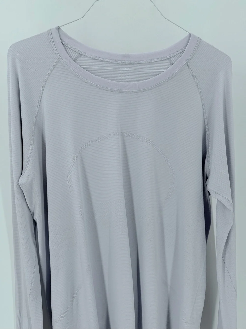 Lululemon Swiftly Tech Silverescent 2.0 Serene Blue Long Sleeve Athletic Top